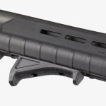 Magpul MOE M-LOK Forend Mossberg 590/590A1 Black - Image 3